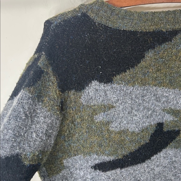 ANTHROPOLOGIE MOTH Camo Knit Open Front Cardigan Size Medium - Picture 10 of 15